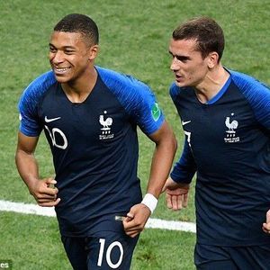 Meet your Posher, Manuel